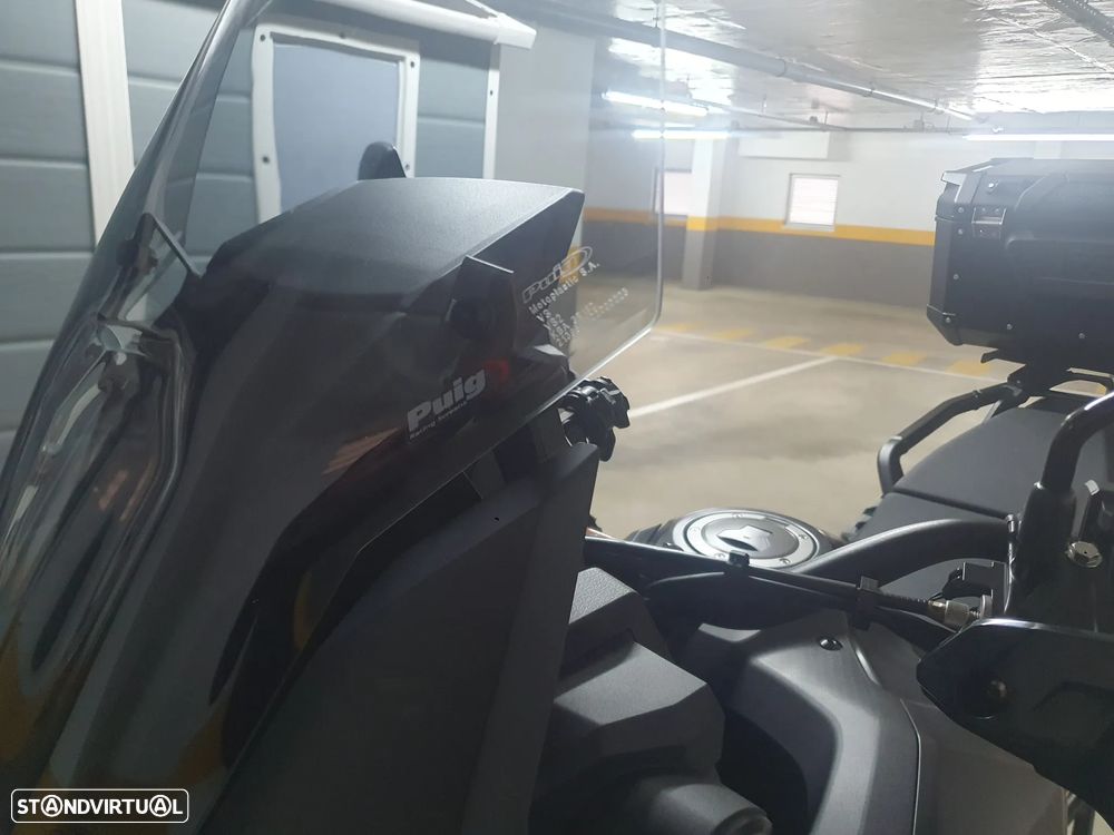 Honda Africa Twin 1100 - 7