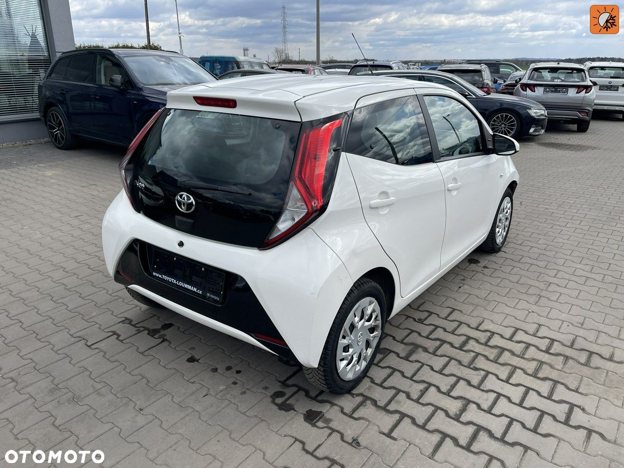 Toyota Aygo x-play - 1