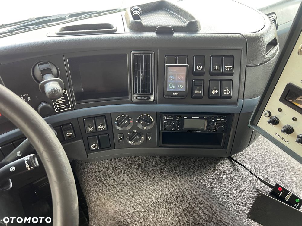 Volvo FM 400 - 12