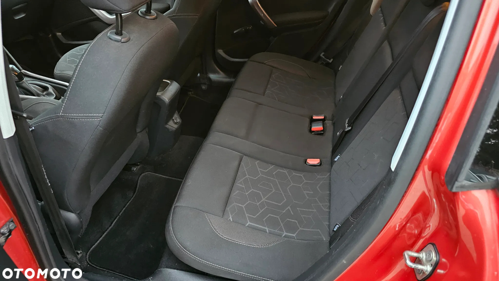 Peugeot 2008 1.2 Pure Tech Allure S&S - 9
