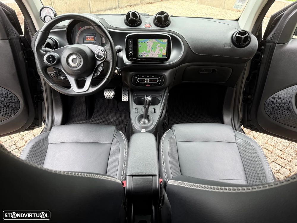 Smart ForTwo Coupé EQ Brabus Style - 30