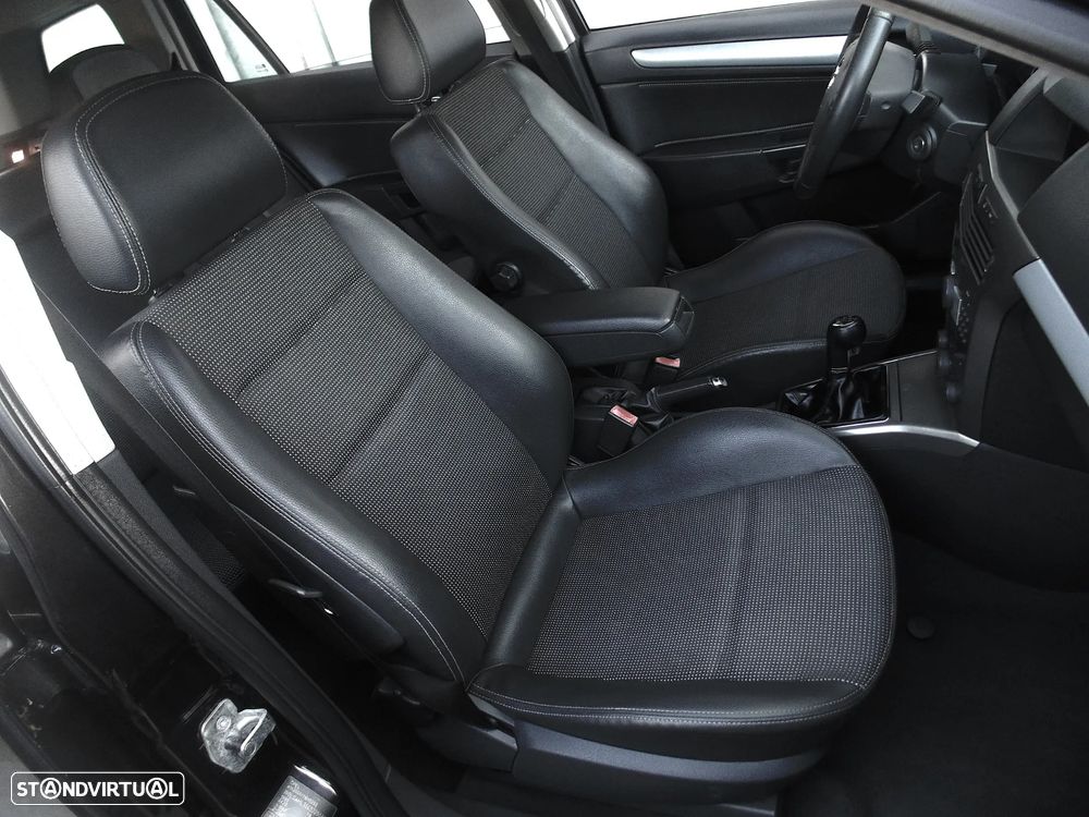 Opel Astra Caravan 1.9 CDTI Sport - 43