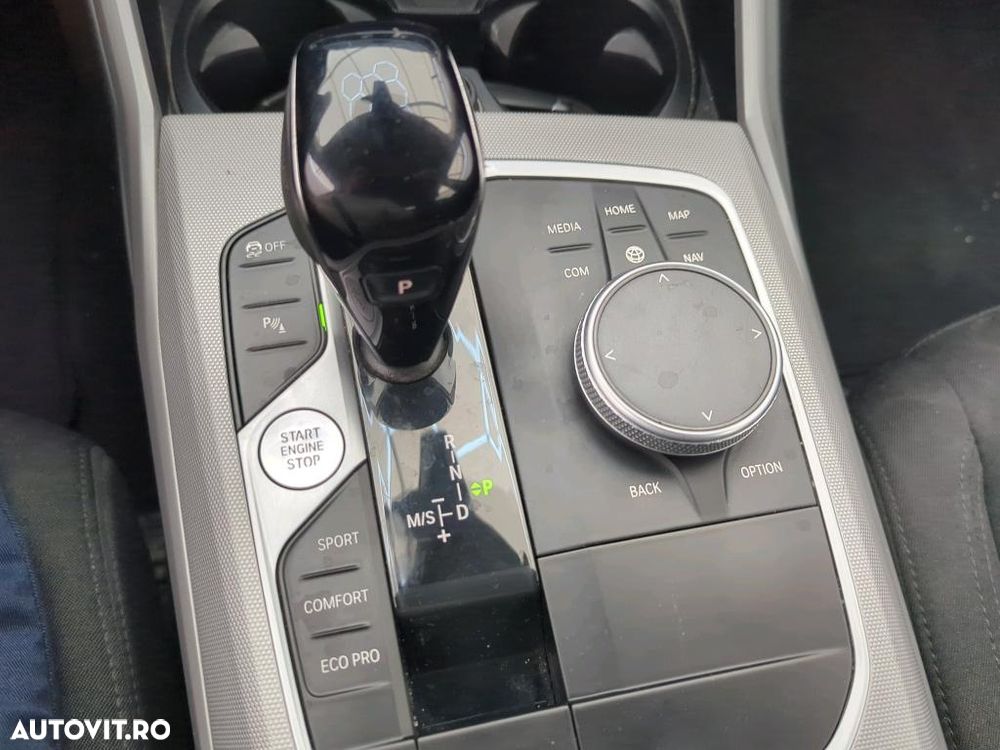 BMW Seria 3 320d AT MHEV - 2