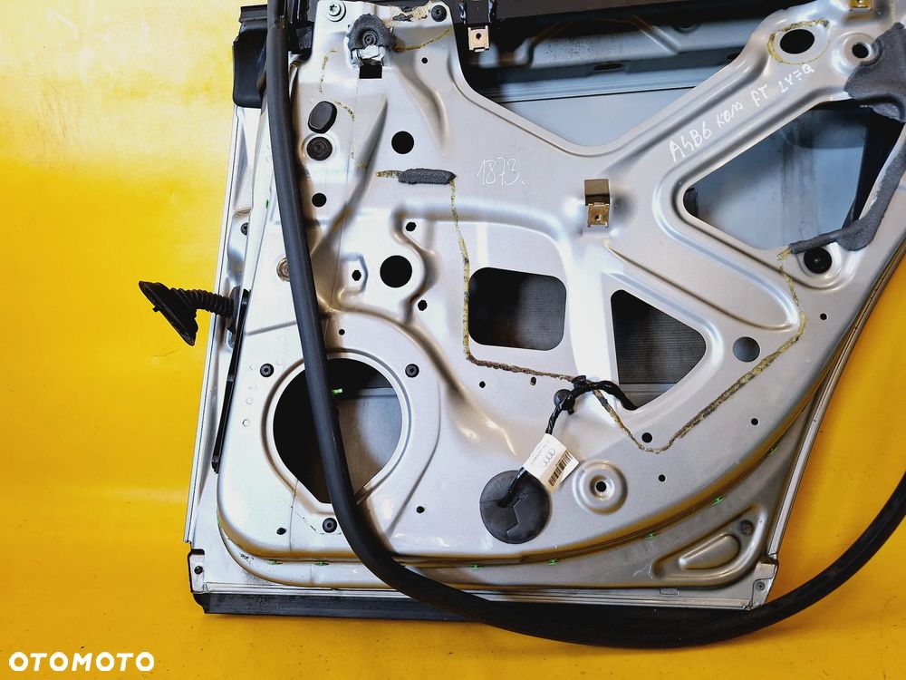 DRZWI PRAWY TYŁ PRAWE TYLNE AUDI A4 B6 KOMBI LAK: LY7Q NR1873 - 11