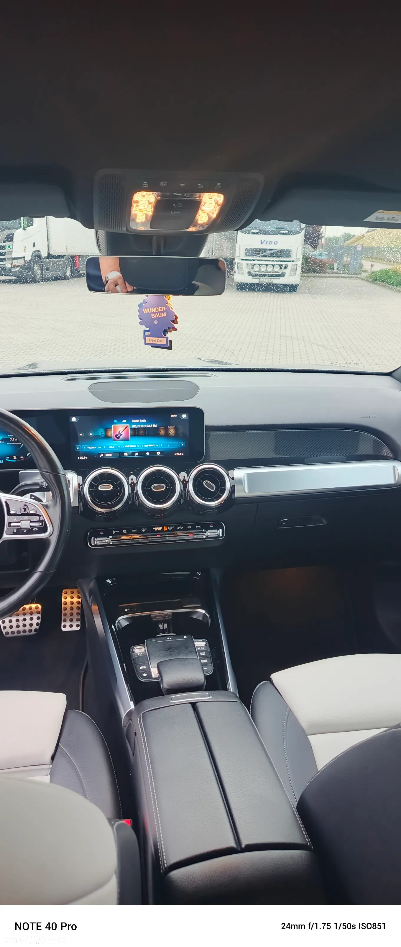 Mercedes-Benz GLB 250 4-Matic AMG Line 8G-DCT - 8