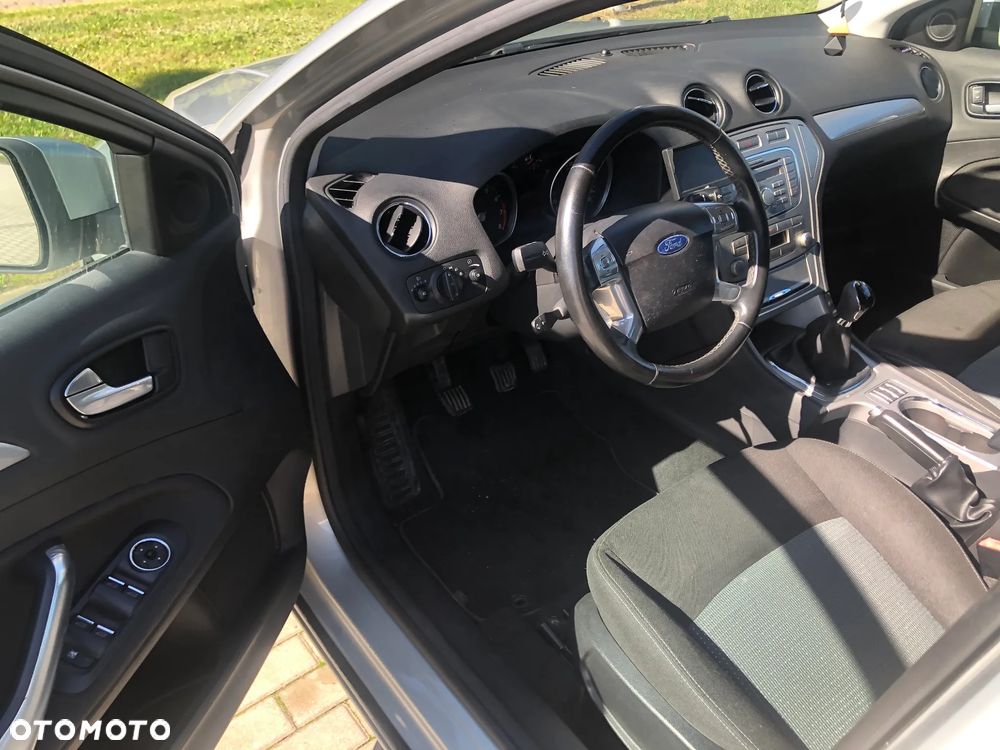 Ford Mondeo 2.0 Trend / Trend+ - 6