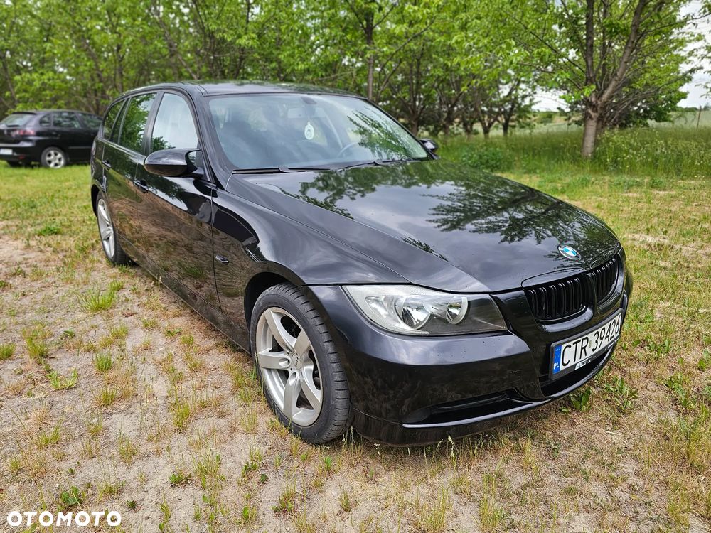 BMW Seria 3 318d - 1