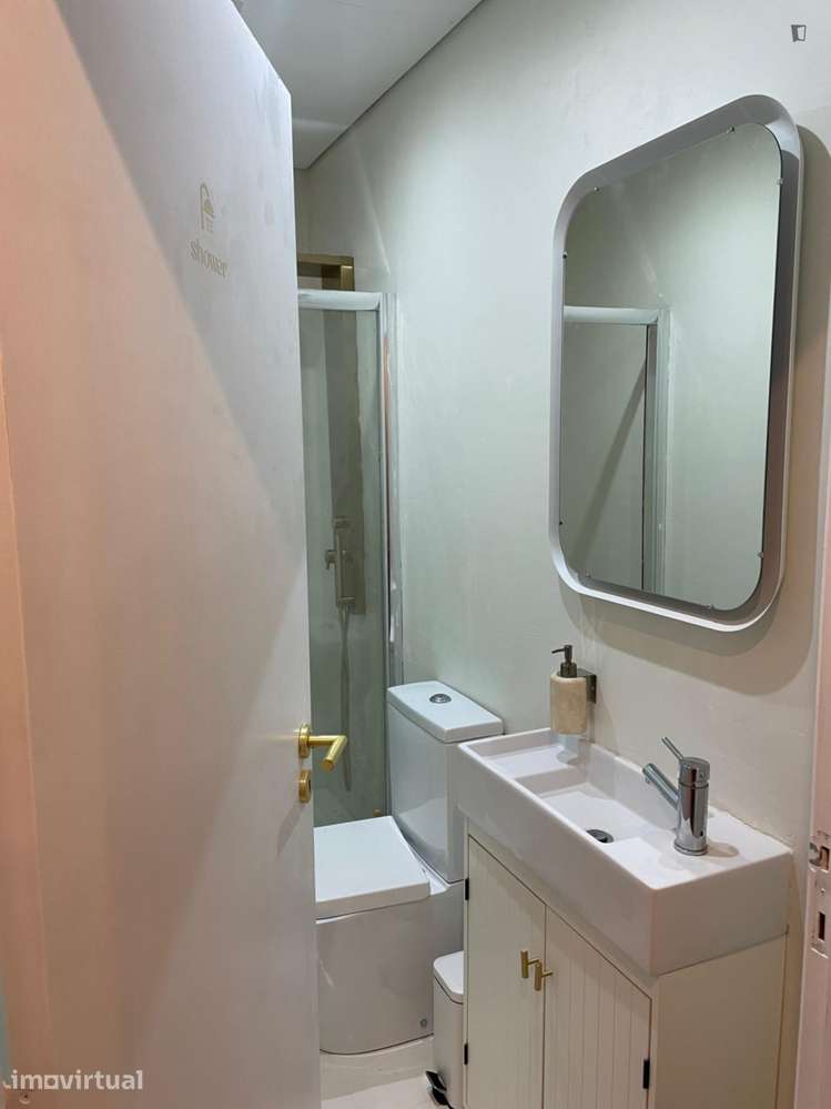 Quarto - localizado em Cedofeita Porto - Grande imagem: 3/47