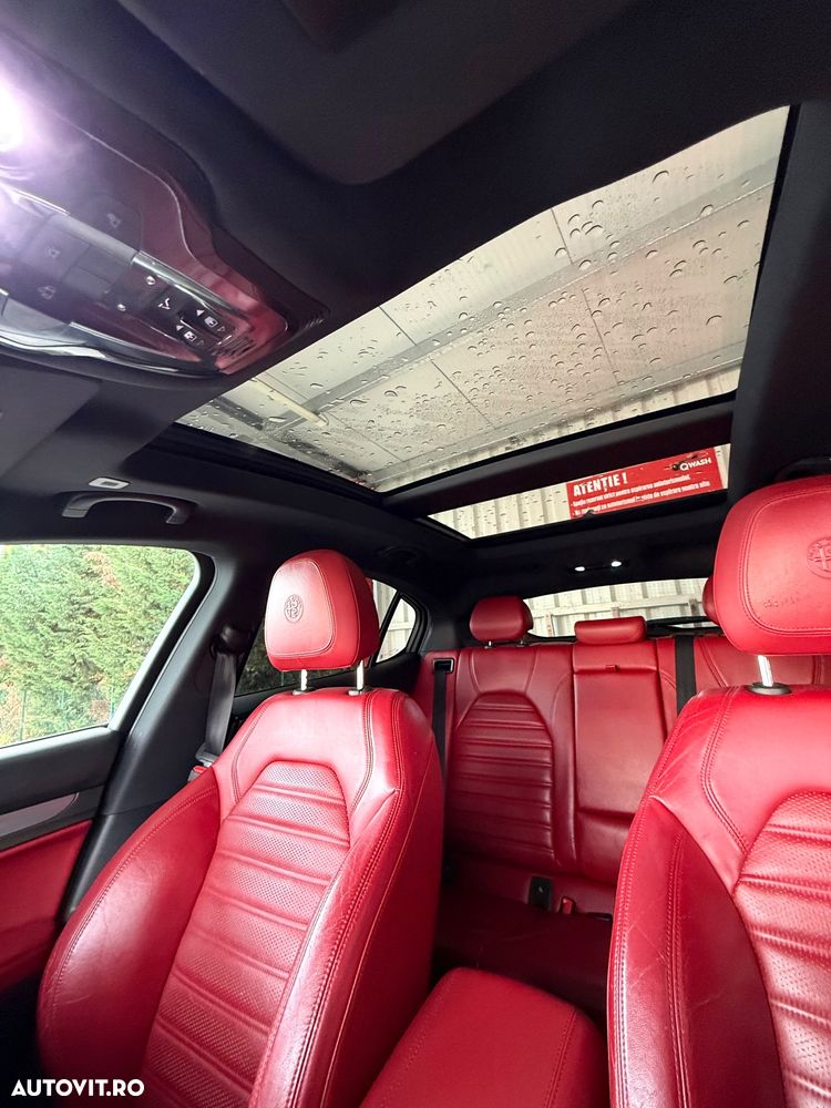 Alfa Romeo Stelvio 2.0 Turbo AWD AT8 Veloce - 12