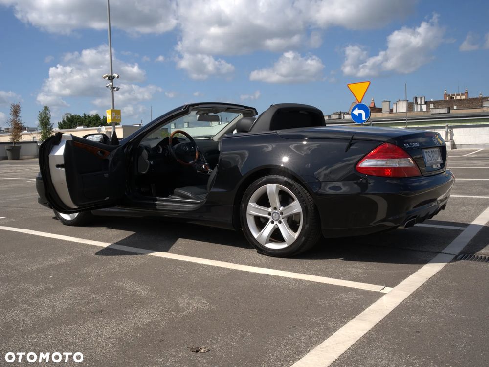 Mercedes-Benz SL - 11