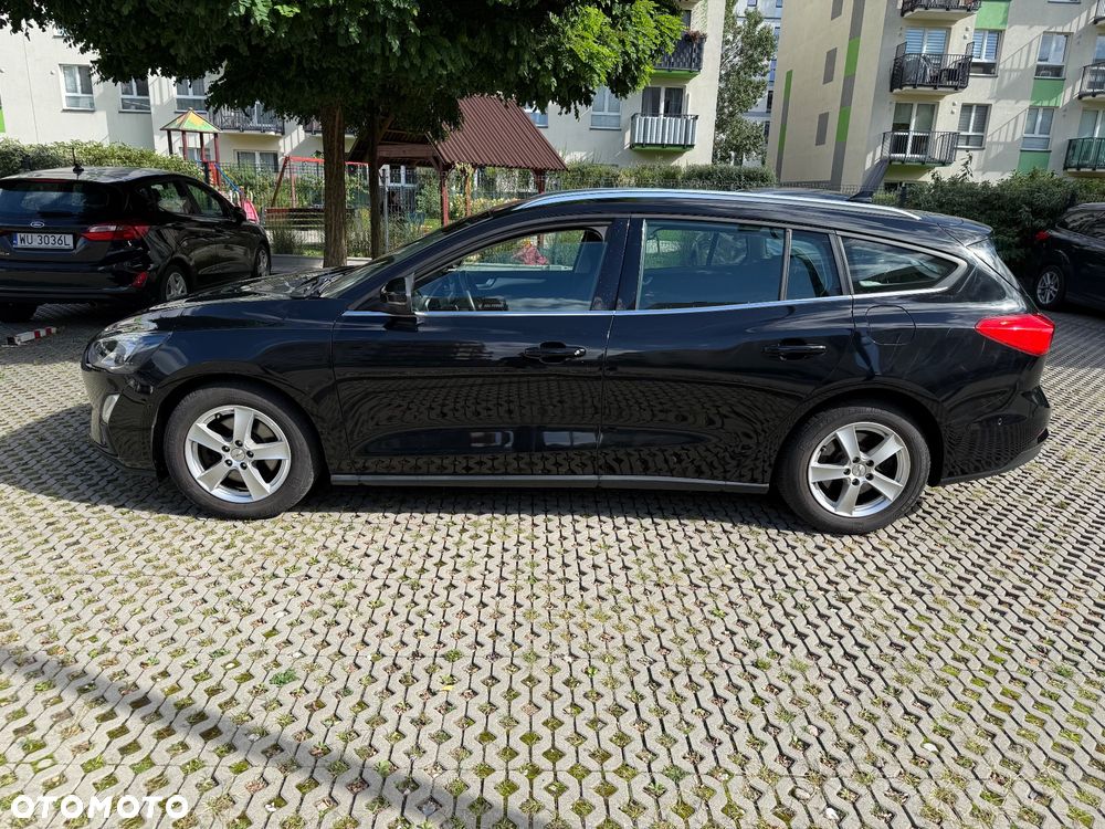 Ford Focus 1.5 EcoBlue Start-Stopp-System TITANIUM - 4