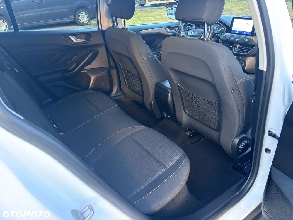 Ford Focus 2.0 EcoBlue Titanium Business - 14