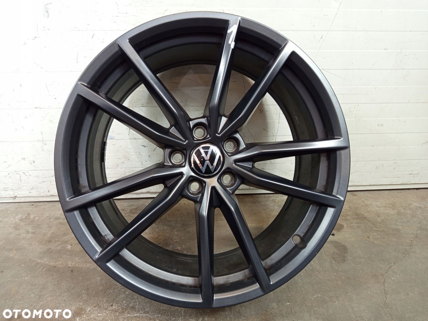 FELGA VW PASSAT 3G 3G0 PRETORIA 3G0601025 BH 19 19 8J ET44 5X112 - 1