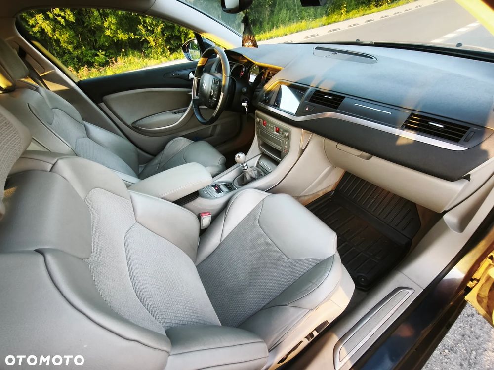 Citroën C5 2.0 HDi Exclusive - 28