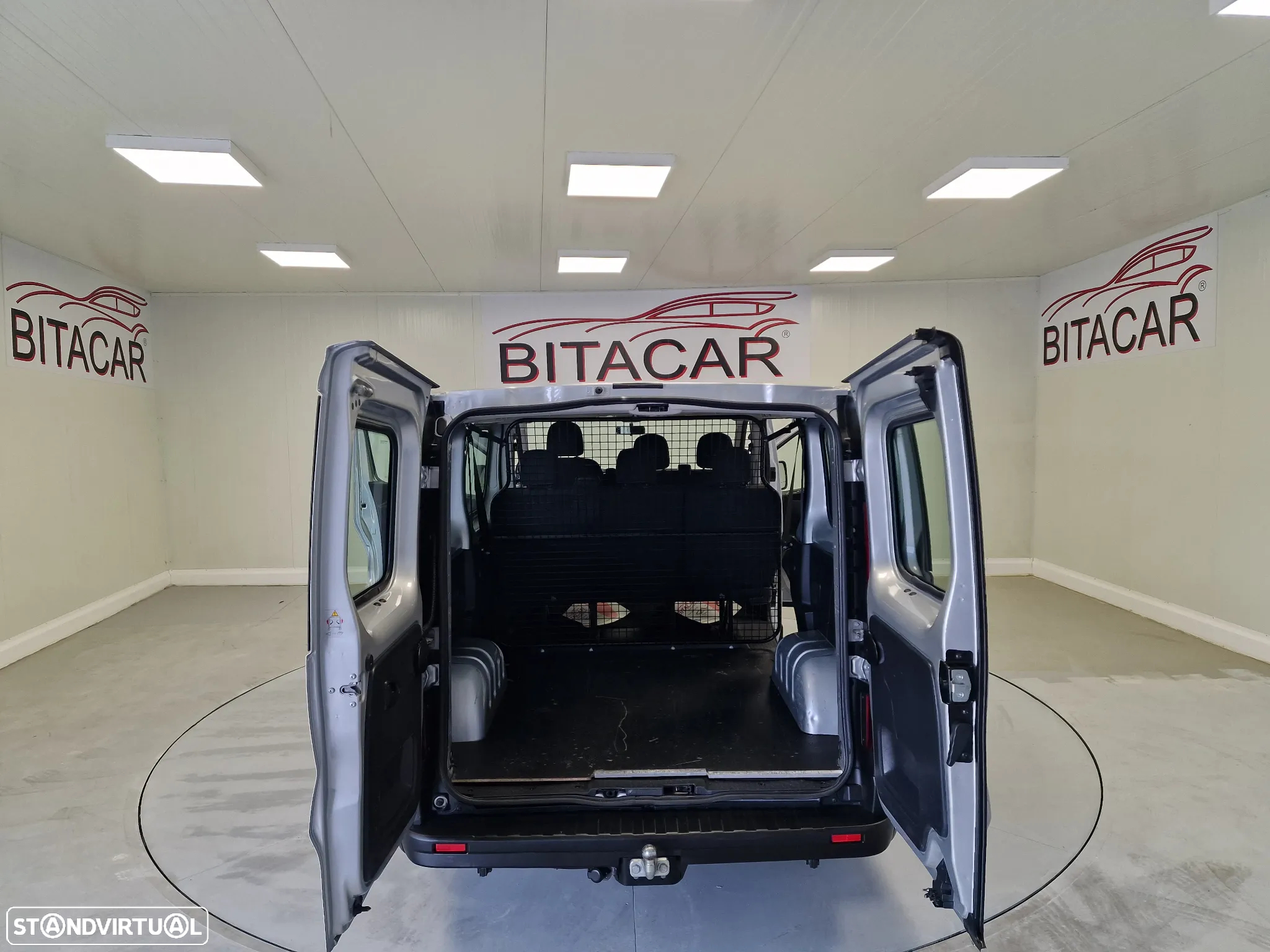 Opel VIVARO COMBI 1.6 CDTI L1H1 APENAS 28.000KMS - 33
