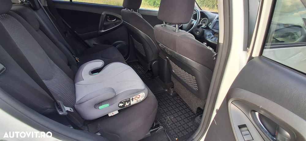 Toyota RAV4 - 20