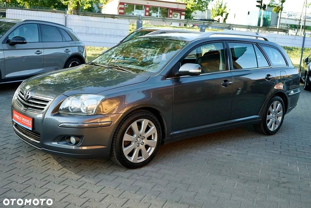 Toyota Avensis Combi 2.0 D-4D - 3