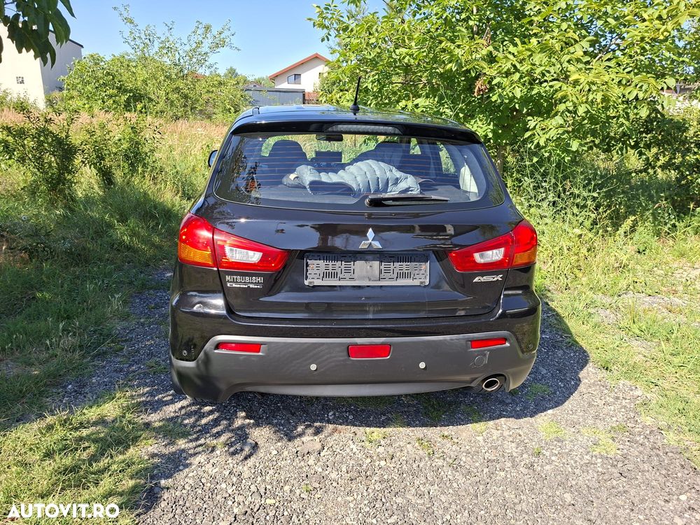 Mitsubishi ASX - 14