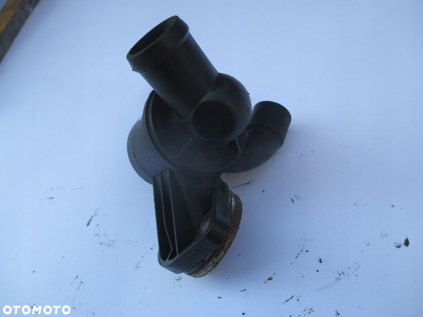 Obudowa termostatu VW CRAFTER 2.0 TDI 03L121111AB - 2