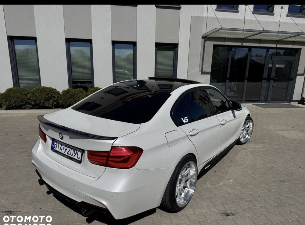 BMW Seria 3 335i Sport Line - 16