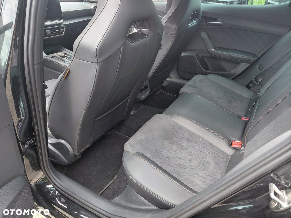Cupra Formentor - 16