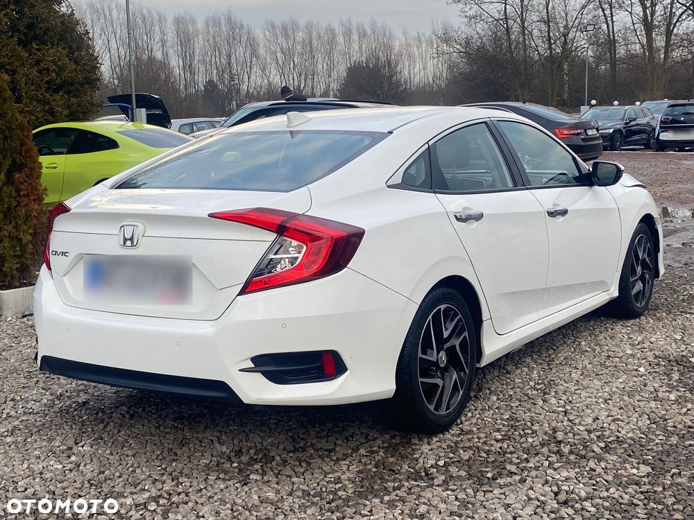 Honda Civic 1.5 T Elegance CVT - 13