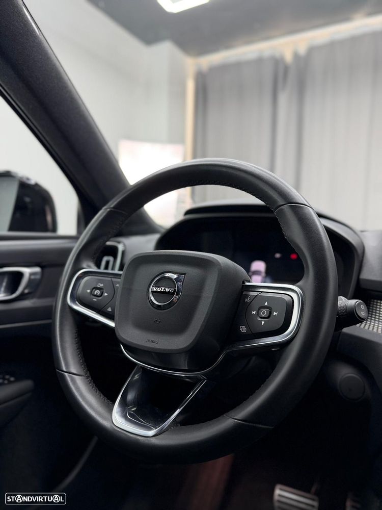 Volvo XC 40 Recharge Plus - 17