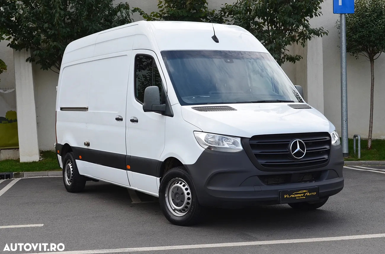 Mercedes-Benz Sprinter - 3