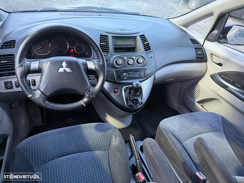Mitsubishi Grandis 2.0 DI-D Sport - 8