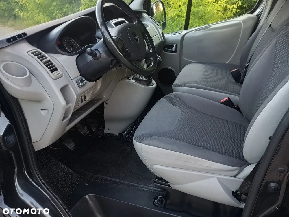 Opel Vivaro - 19