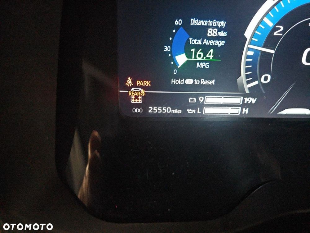 Toyota Sequoia - 13