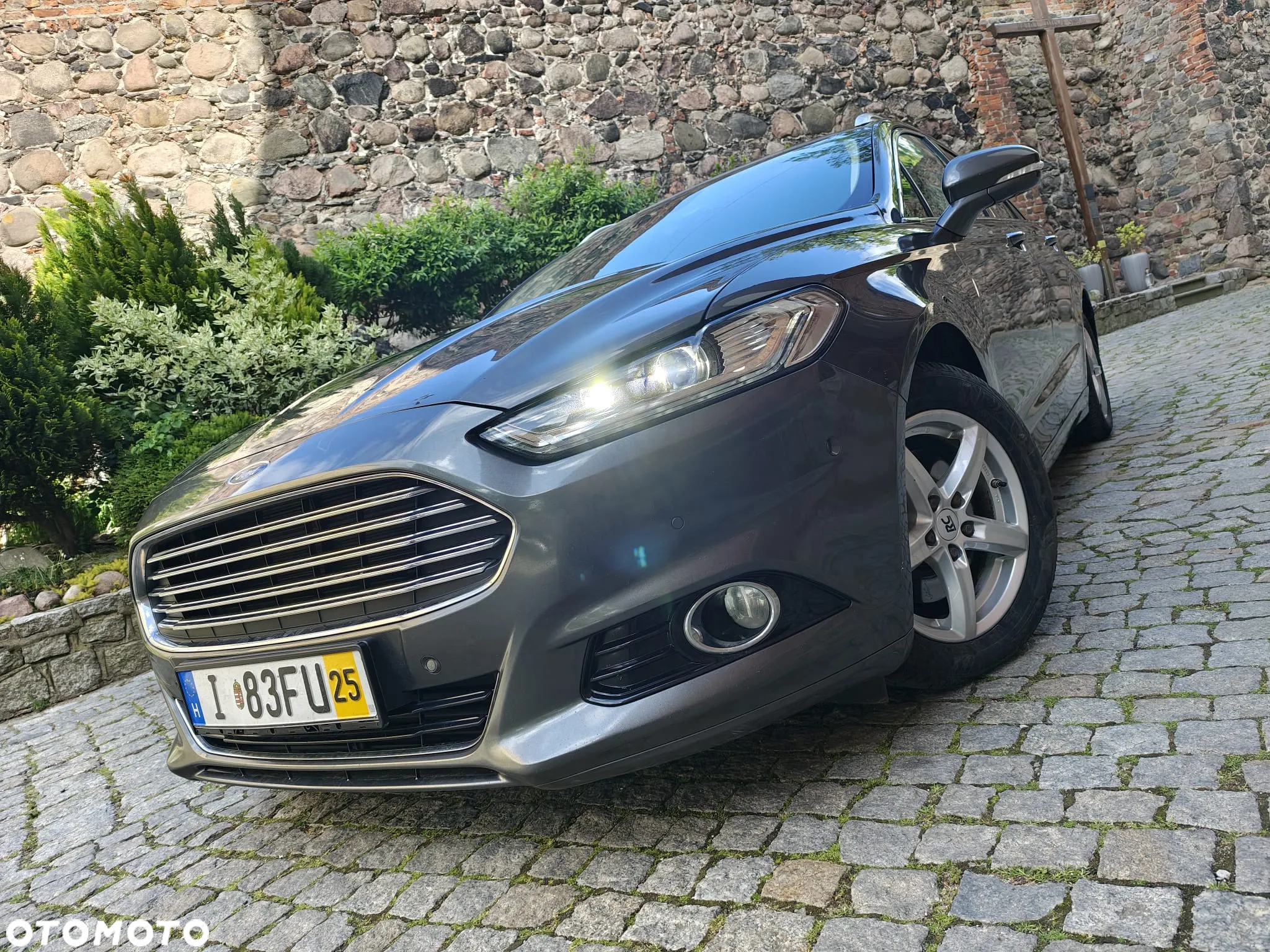 Ford Mondeo - 27