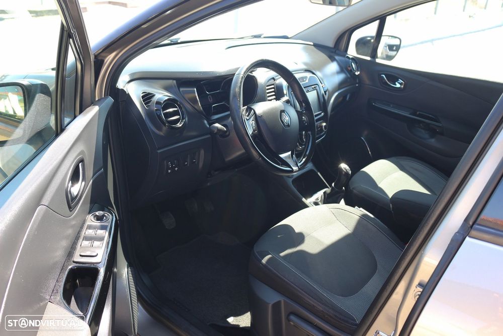Renault Captur 1.5 dCi Exclusive - 23