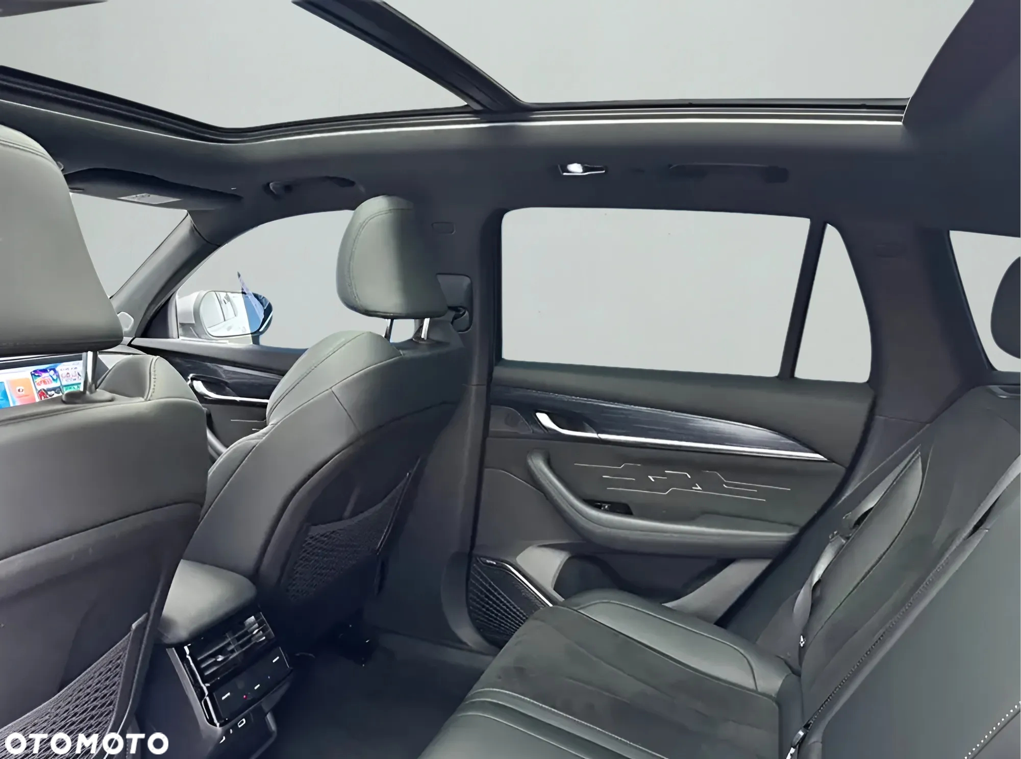 Geely Monjaro - 13