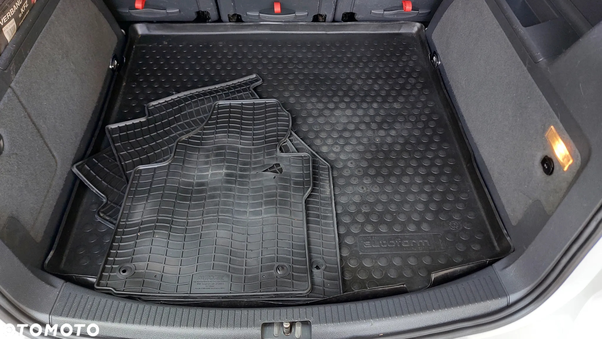 Volkswagen Touran 2.0 TDI United - 10