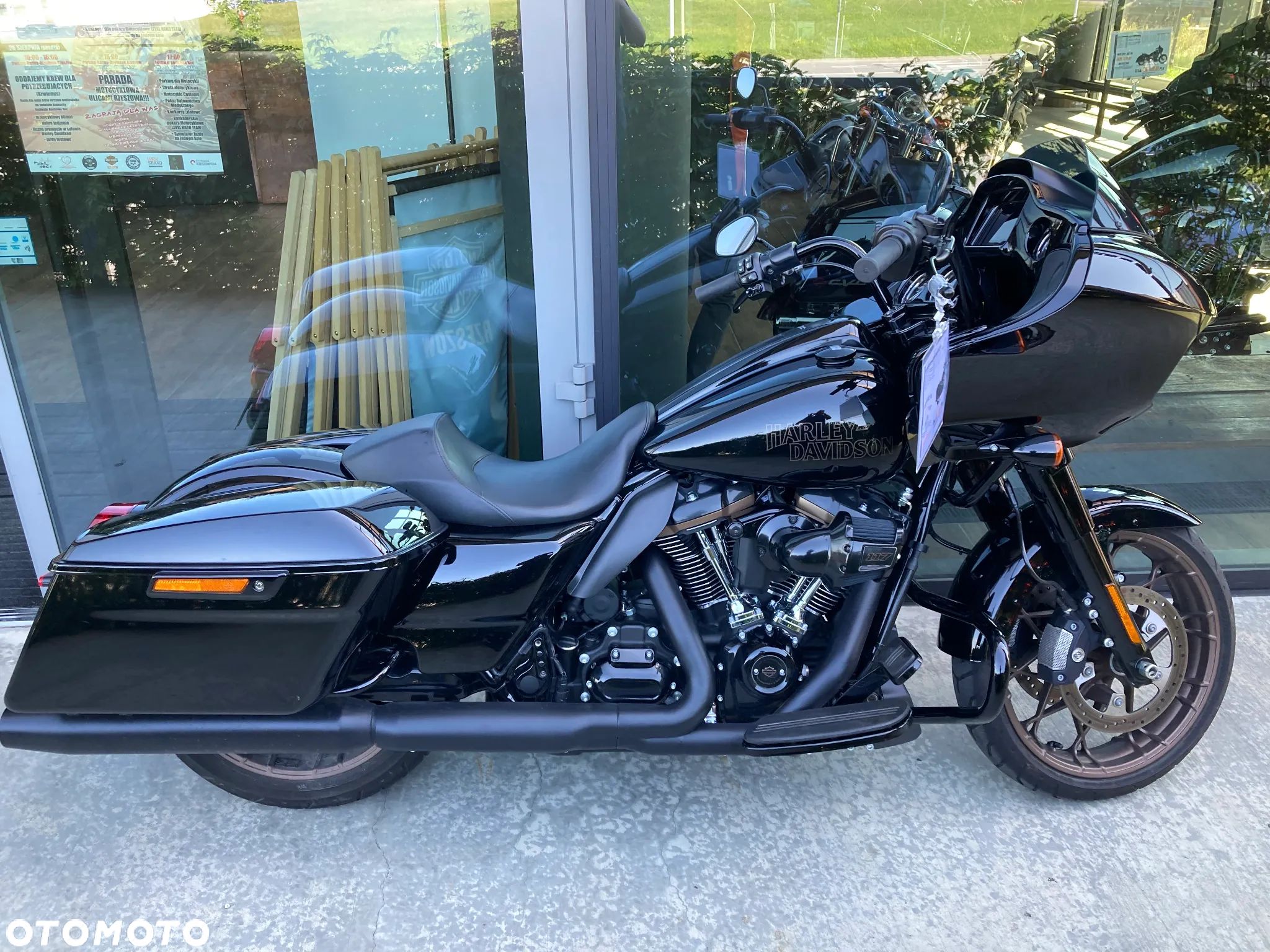 Harley-Davidson Touring Road Glide - 1