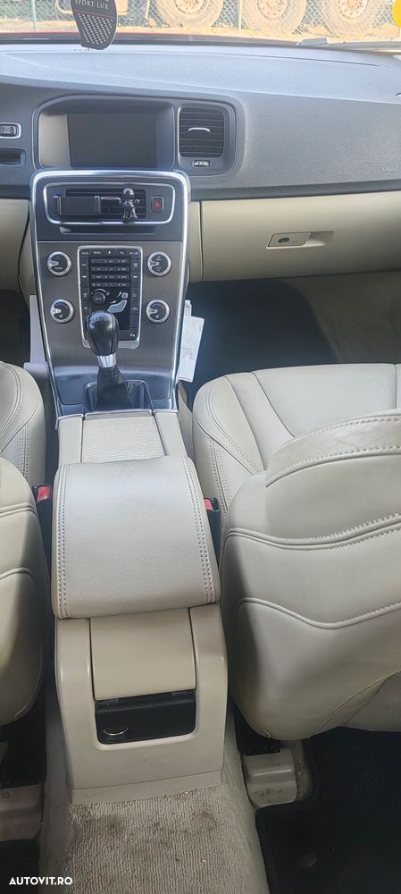 Volvo S60 D5 Start-Stop Basic - 10