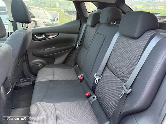 Nissan Qashqai 1.5 dCi TEKNA+ - 11
