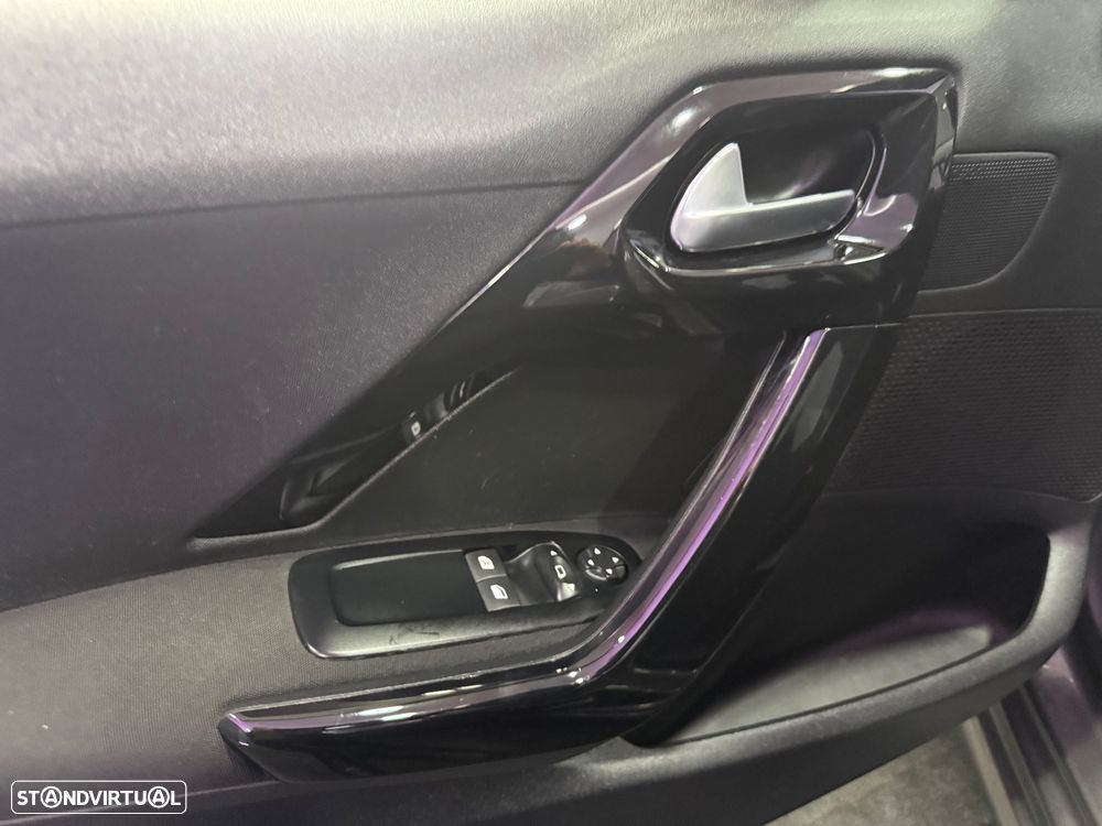 Peugeot 208 PureTech 82 Start & Stop Allure - 14