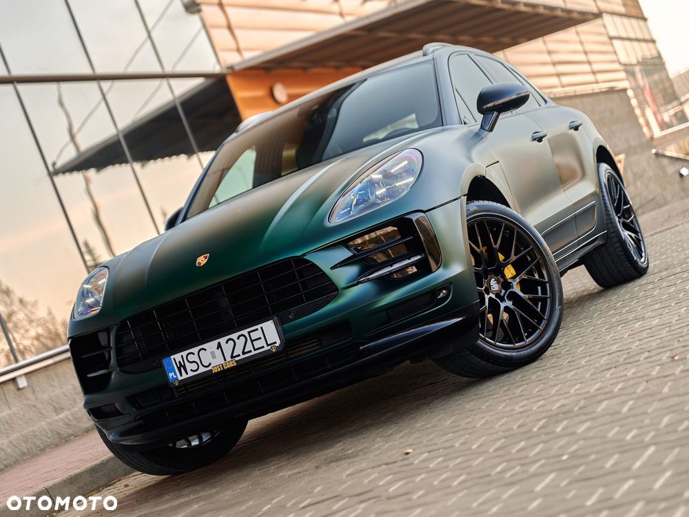 Porsche Macan - 1