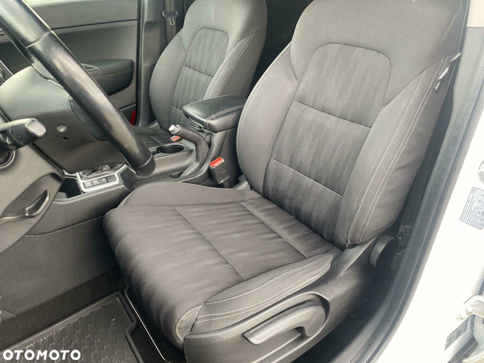 Kia Sportage 1.7 CRDI M 2WD - 9