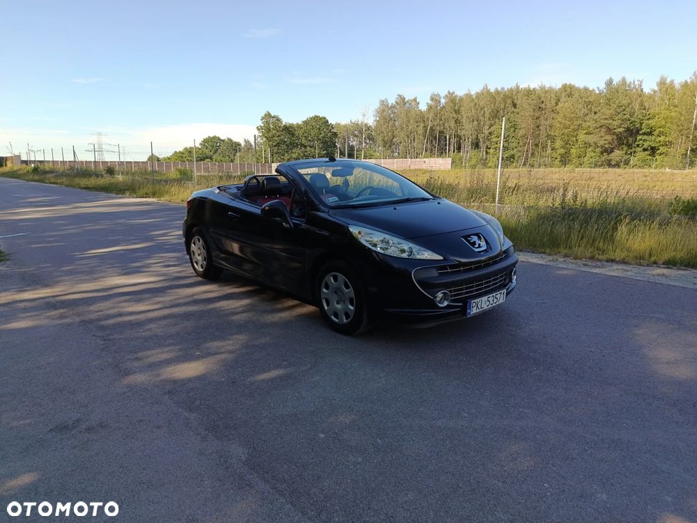 Peugeot 207 CC - 2