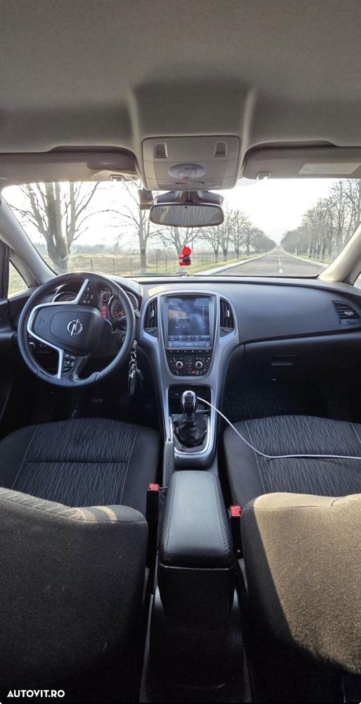 Opel Astra 1.4 Turbo ECOTEC Selection - 2