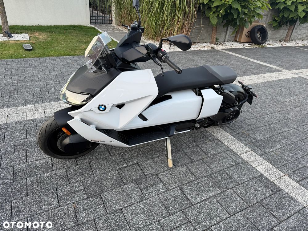 BMW CE 04 - 5