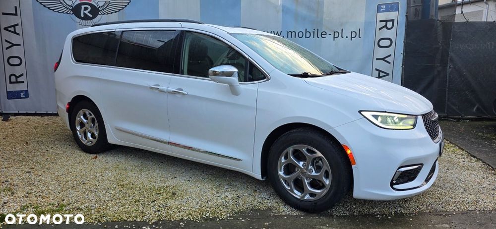 Chrysler Pacifica - 14