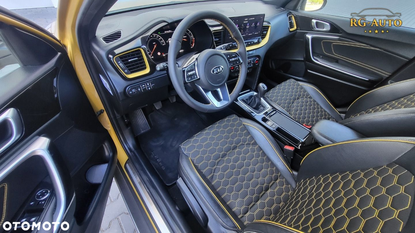 Kia XCeed - 40