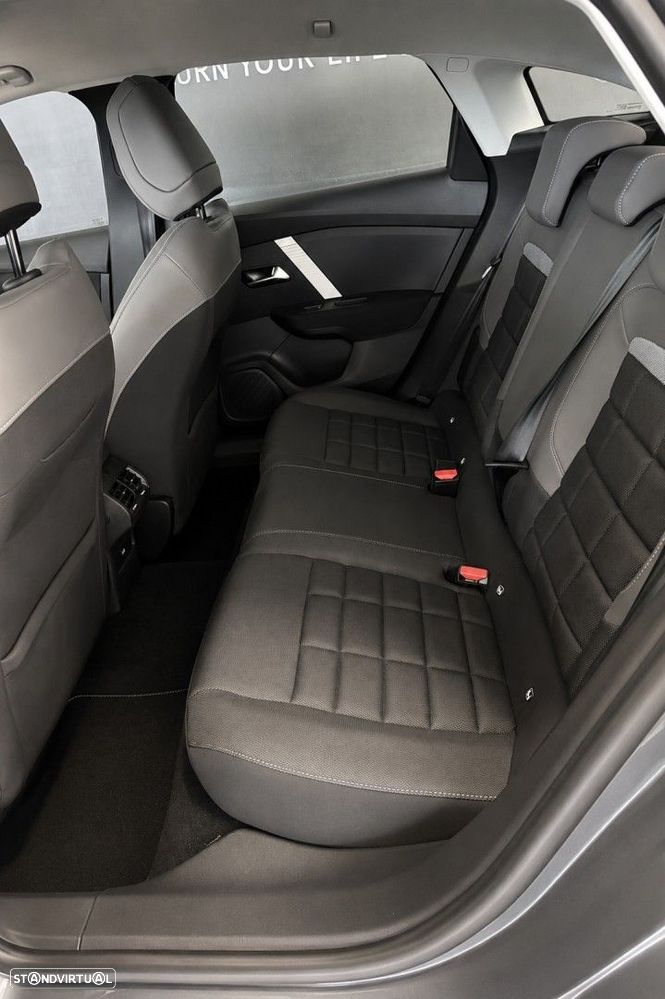 Citroën e-C4 136 PLUS - 14