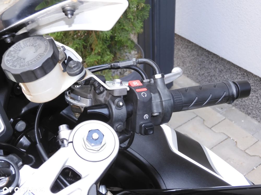Honda CBR - 29