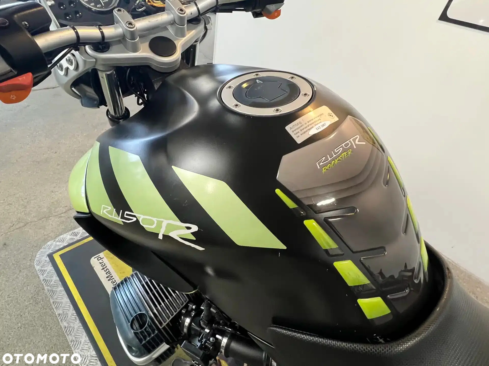 BMW R - 18