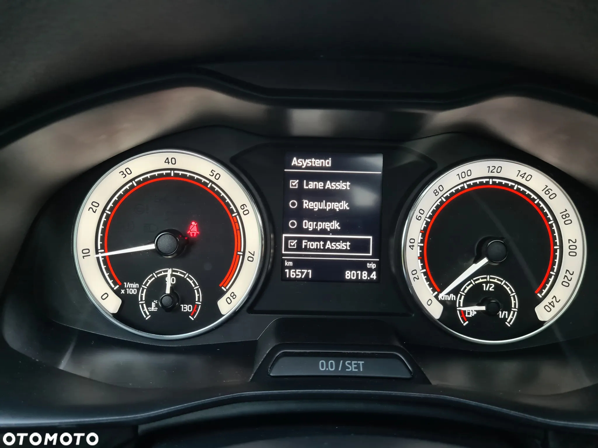 Skoda Kamiq 1.5 TSI Monte Carlo DSG - 25